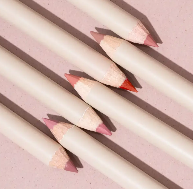 LAPIZ DELINEADOR DE LABIOS ATENEA