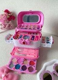 SET DE MAQUILLAJE RUBY 54 PIEZAS